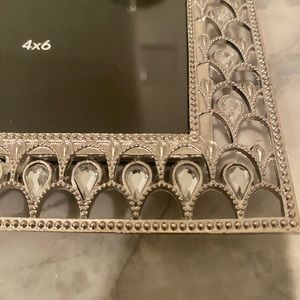 Isaac Mizrahi 4 x 6 picture frame